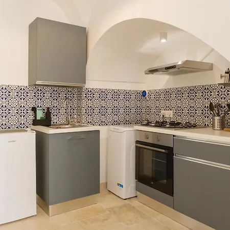 住宿加早餐酒店 Sud Est 13