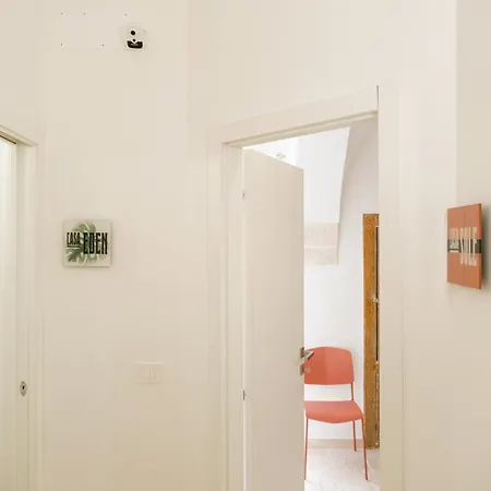 Sud Est 13 住宿加早餐酒店