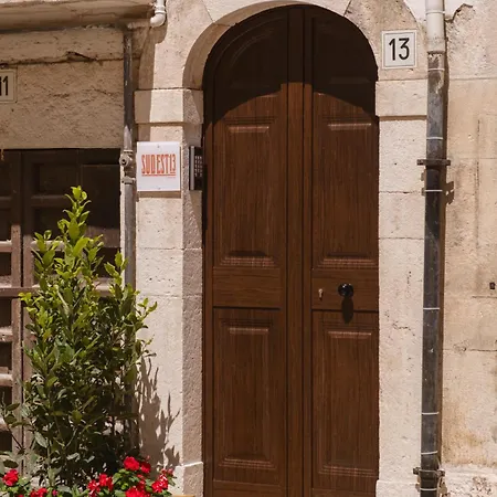 住宿加早餐酒店 Sud Est 13