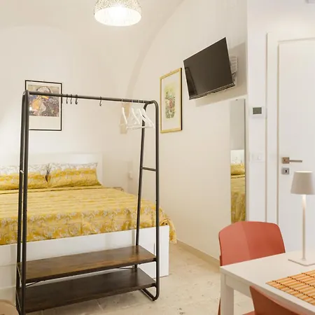 Sud Est 13 ベッド・アンド・ブレックファスト プティニャーノ